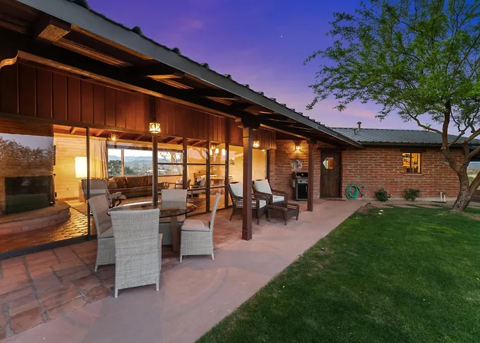 Luxury Horse Estate With Full Views Holiday home Wickenburg